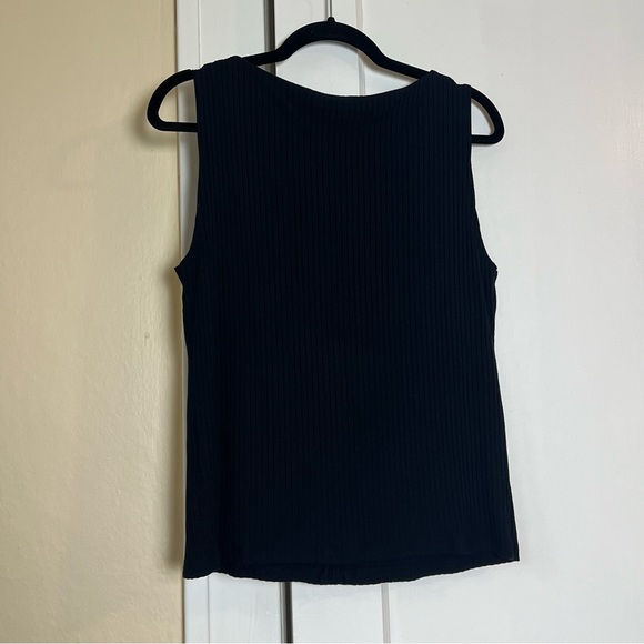 Abercrombie & Fitch Ribbed Button Up Sleeveless Top - Picture 5 of 6
